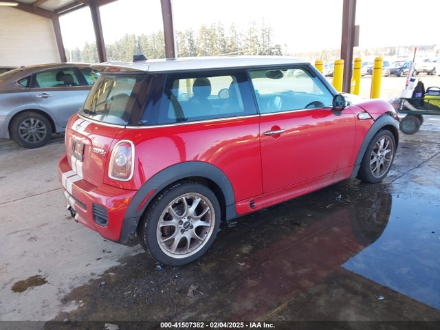 2009 MINI COOPER S WMWMF73529TT99938 Photo 3