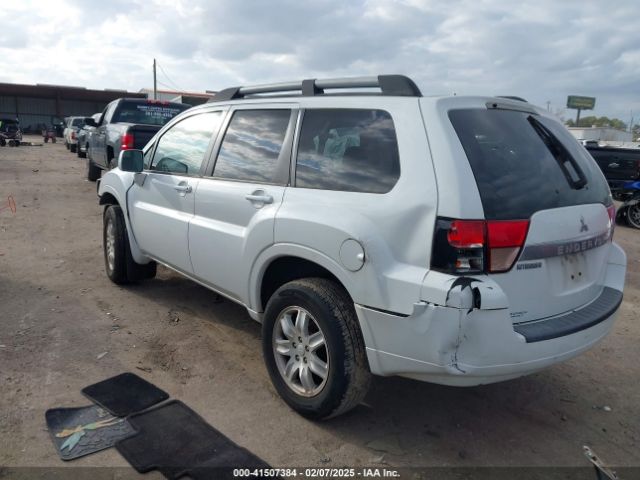 2011 MITSUBISHI ENDEAVOR 4A4JN2ASXBE028100 Photo 2