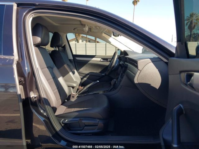 1VWSA7A38MC011112 Volkswagen Passat 2.0t Se