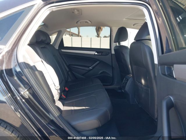 1VWSA7A38MC011112 Volkswagen Passat 2.0t Se