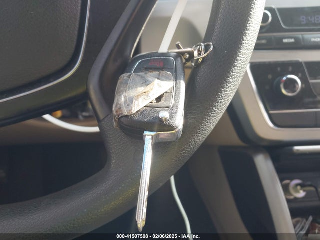 5NPE24AF5HH524723 Hyundai SONATA SE