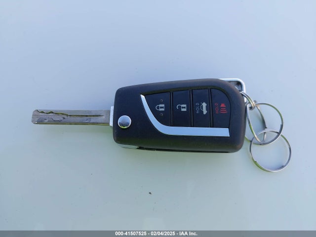 JTDS4MCE1MJ056038 Toyota COROLLA SE