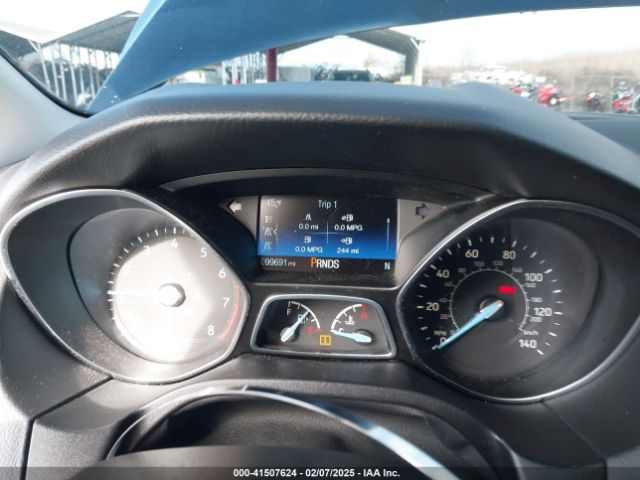 1FADP3M23JL311079 Ford FOCUS SEL