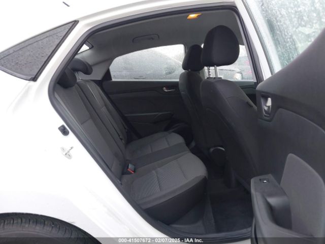 3KPC24A35KE072913 Hyundai ACCENT SE
