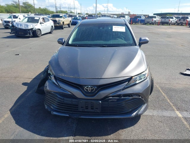 4T1B11HK4JU041173 Toyota CAMRY LE