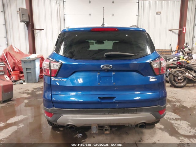 1FMCU9HD8JUD29970 Ford ESCAPE SEL