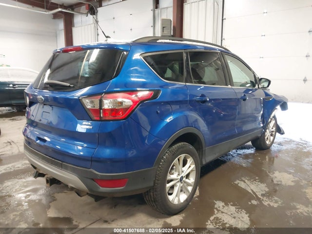 1FMCU9HD8JUD29970 Ford ESCAPE SEL