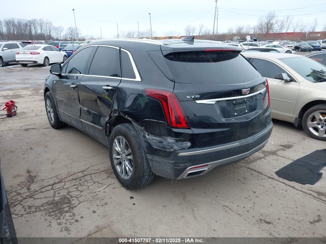 2023 CADILLAC XT5 1GYKNCRS2PZ146772 Photo 2