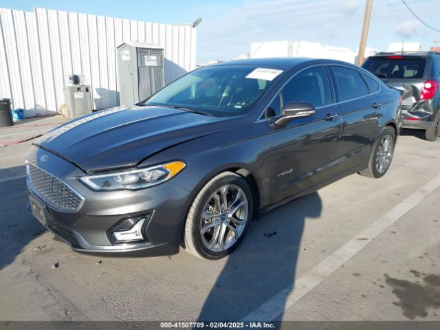 3FA6P0RUXKR180317 Ford Fusion Hybrid Titanium