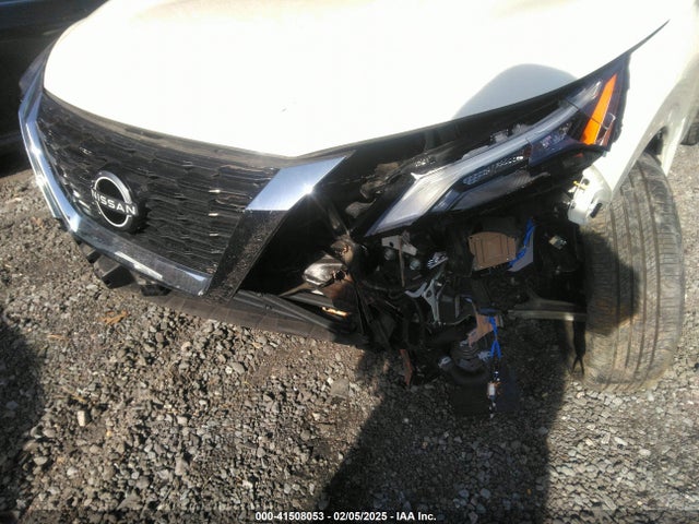 Nissan Rogue Sv Intelligent Awd 2022 5N1BT3BB7NC710191 Image 6