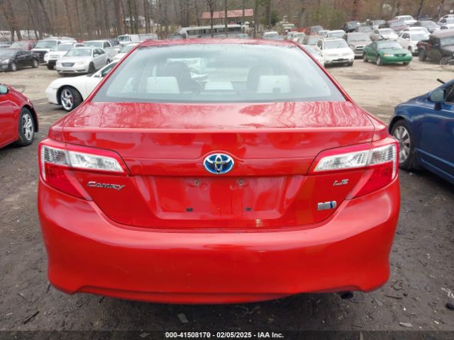 4T1BD1FK3EU102156 Toyota Camry Hybrid Le