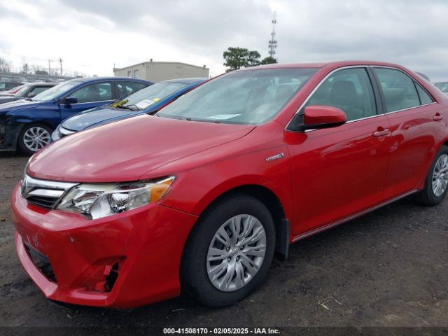 4T1BD1FK3EU102156 Toyota Camry Hybrid Le