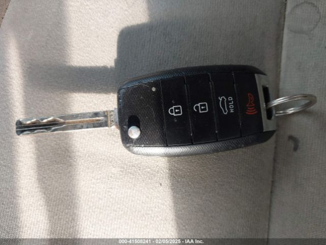 5XXGM4A7XFG462627 KIA Optima Lx