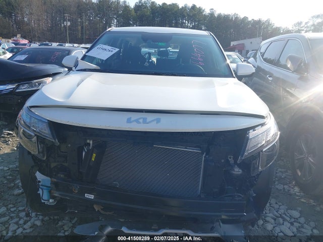 KNDEPCAA1R7664077 KIA Seltos Lx