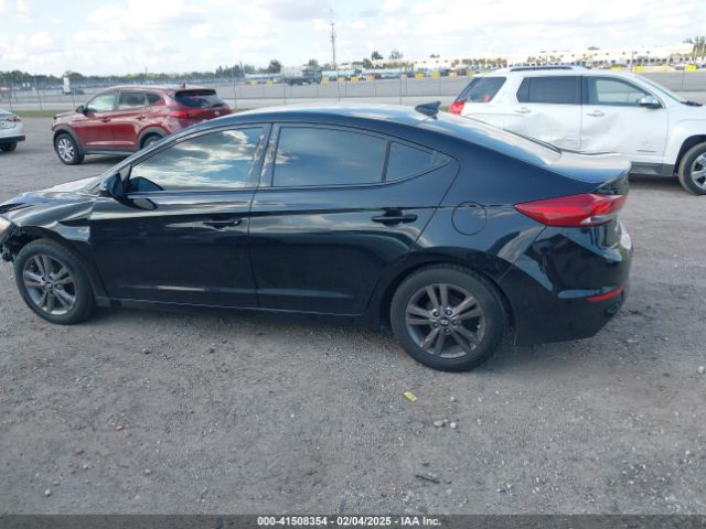 5NPD84LF0HH119988 Hyundai ELANTRA SE