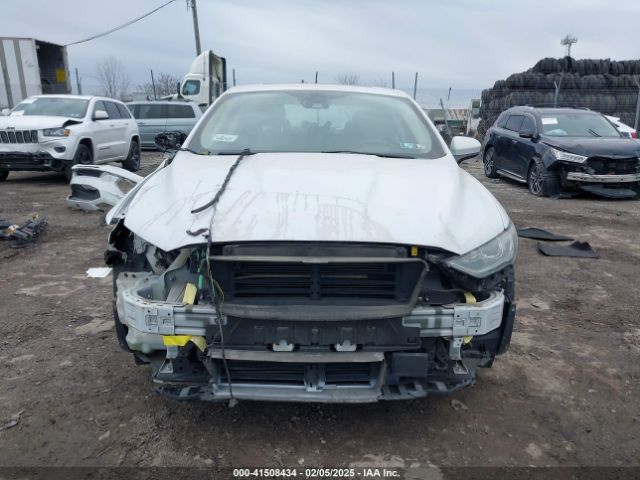 3FA6P0T99KR234193 Ford FUSION SE