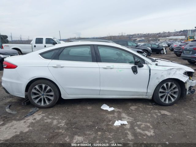3FA6P0T99KR234193 Ford FUSION SE