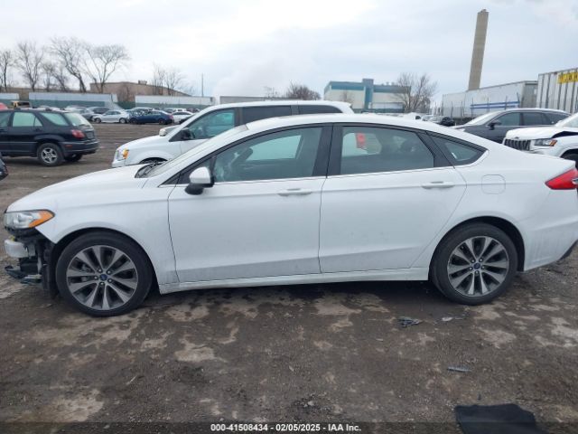 3FA6P0T99KR234193 Ford FUSION SE