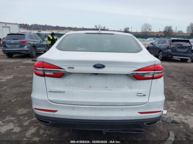 3FA6P0T99KR234193 Ford FUSION SE