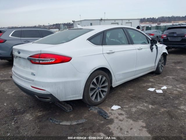 3FA6P0T99KR234193 Ford FUSION SE