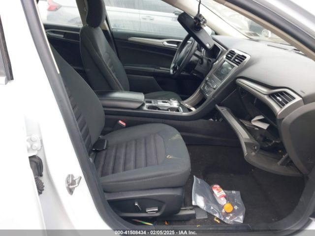 3FA6P0T99KR234193 Ford FUSION SE