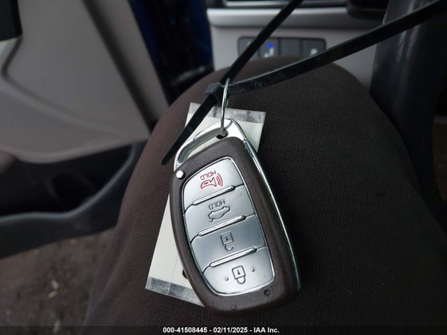 5NPD84LFXJH389719 Hyundai Elantra Value Edition