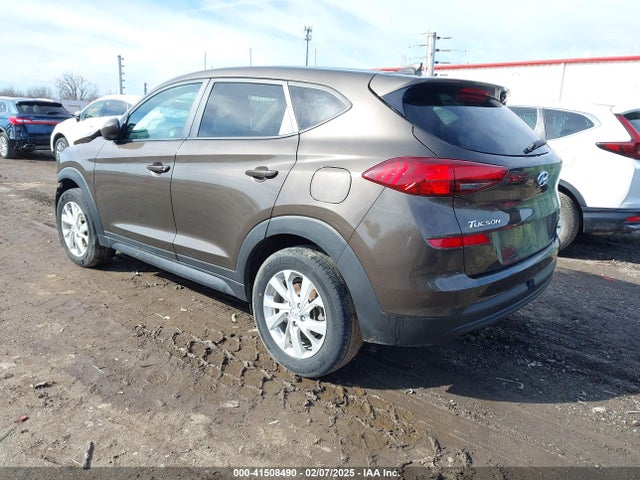 KM8J23A43KU008909 Hyundai TUCSON SE