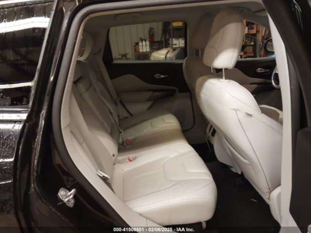 1C4PJMDN4KD190051 Jeep Cherokee Limited 4x4