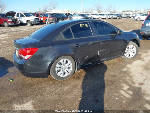 1G1PA5SH7E7259569 Chevrolet Cruze Ls Auto