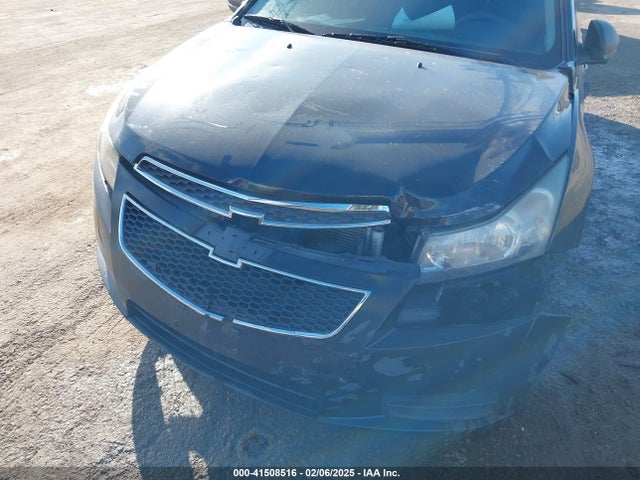 1G1PA5SH7E7259569 Chevrolet Cruze Ls Auto