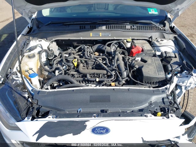 3FA6P0HD9JR258618 Ford FUSION SE
