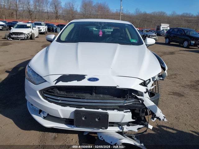 3FA6P0HD9JR258618 Ford FUSION SE