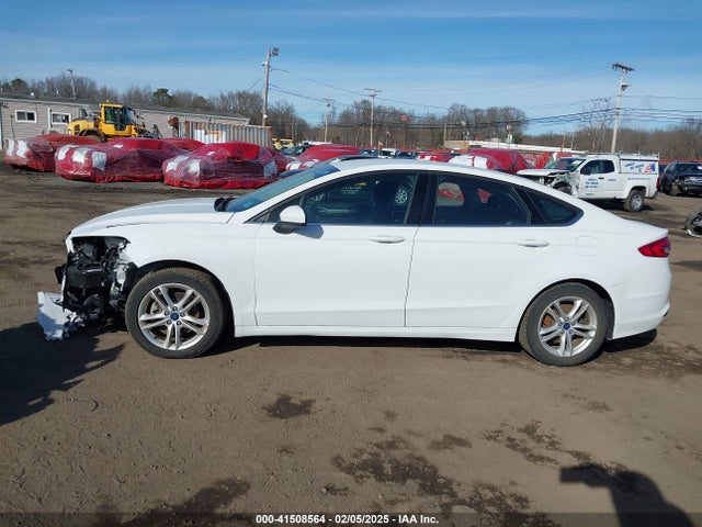 3FA6P0HD9JR258618 Ford FUSION SE