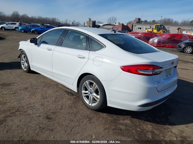 3FA6P0HD9JR258618 Ford FUSION SE