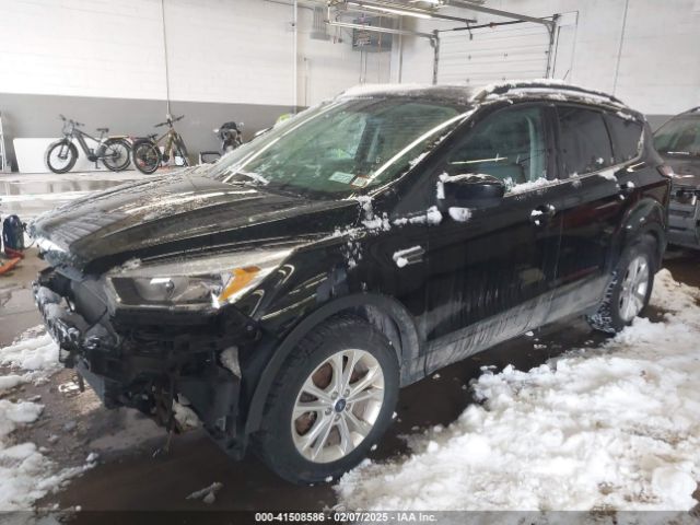 1FMCU9GD0JUC72780 Ford ESCAPE SE
