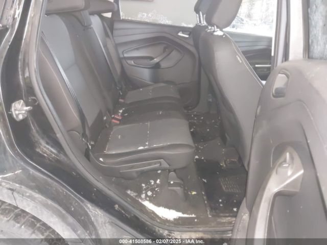 1FMCU9GD0JUC72780 Ford ESCAPE SE