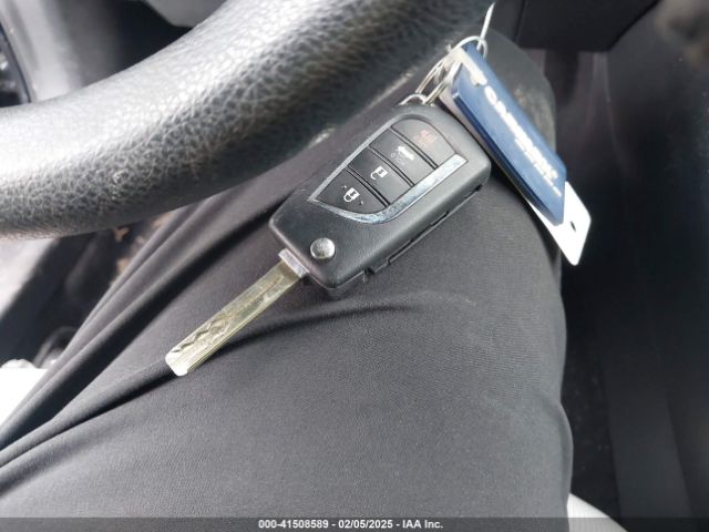 5YFEPMAE7NP362682 Toyota COROLLA LE