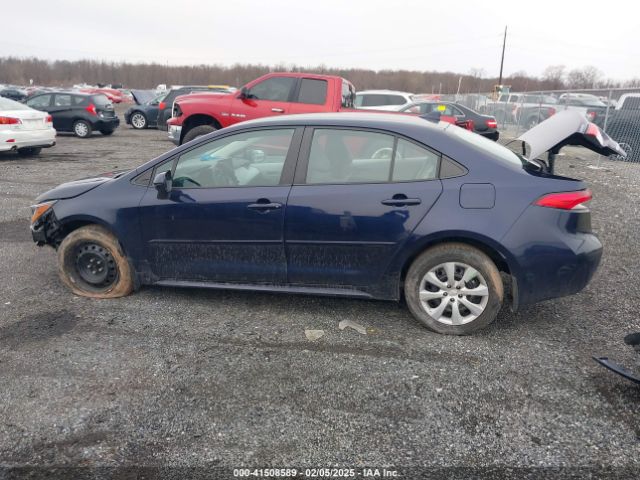 5YFEPMAE7NP362682 Toyota COROLLA LE