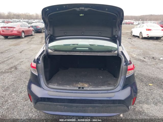 5YFEPMAE7NP362682 Toyota COROLLA LE