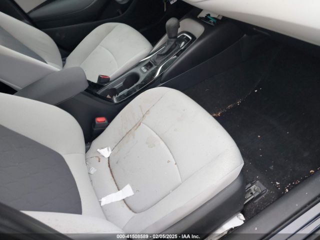 5YFEPMAE7NP362682 Toyota COROLLA LE