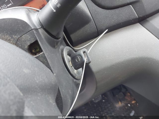 3N6CM0KN8HK710792 Nissan Nv200 S