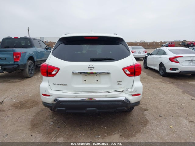 5N1DR2MM1KC645527 Nissan Pathfinder Sl