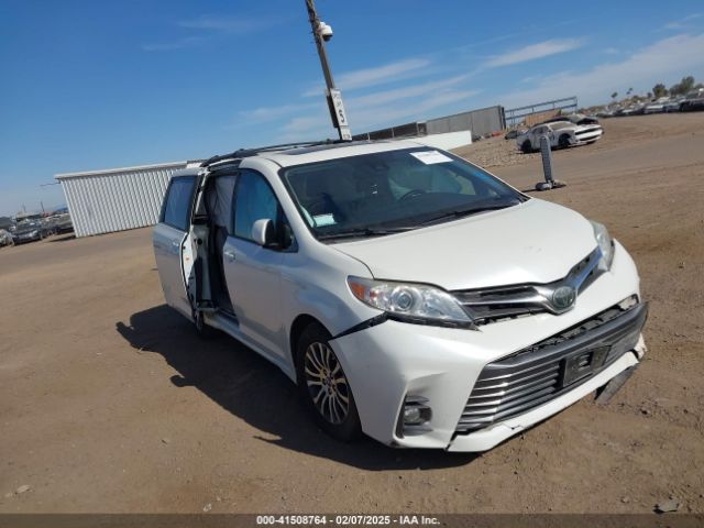2018 TOYOTA SIENNA 5TDYZ3DCXJS940710
