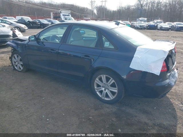2011 AUDI A4 WAUBFAFLXBN032245 Photo 2