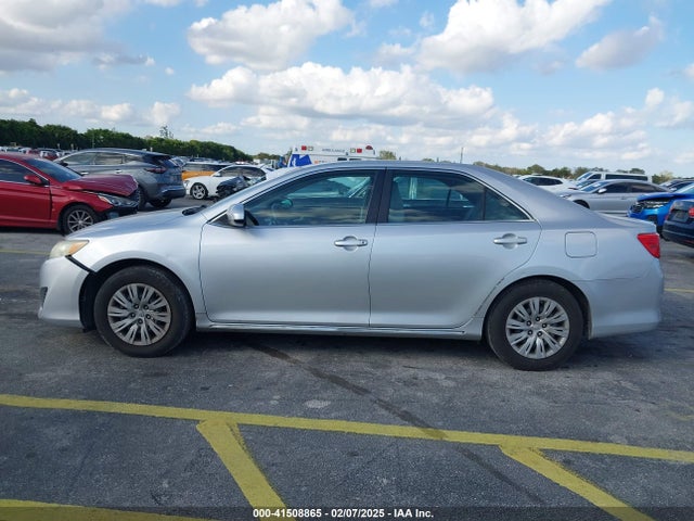 Toyota CAMRY LE 2014 4T4BF1FK5ER408579 Image 14