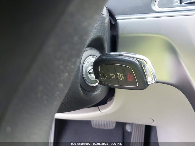 Hyundai SONATA SE 2017 5NPE24AF2HH524100 Image 11