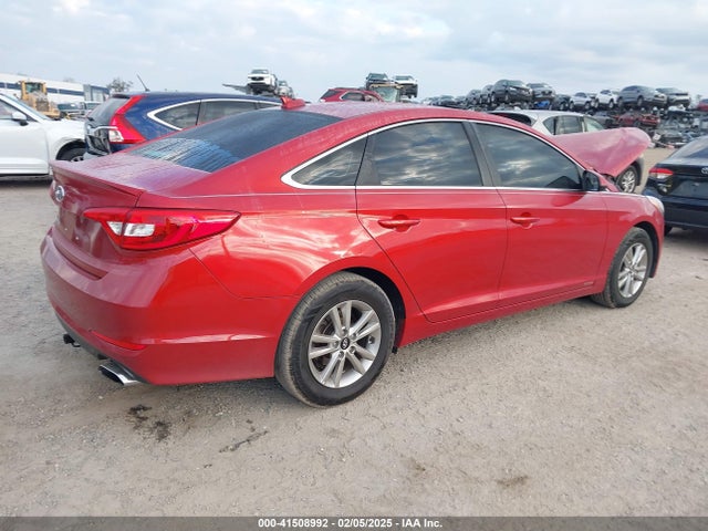 Hyundai SONATA SE 2017 5NPE24AF2HH524100 Image 4