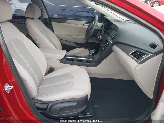 Hyundai SONATA SE 2017 5NPE24AF2HH524100 Image 5