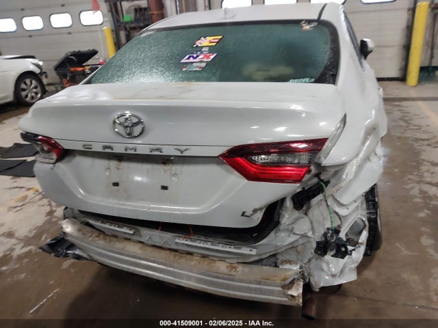 4T1C11AK5NU037816 Toyota CAMRY LE