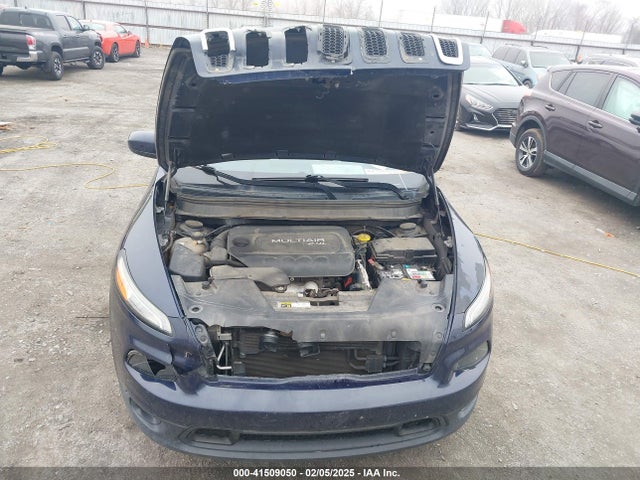 1C4PJLCB8GW116211 Jeep Cherokee Latitude